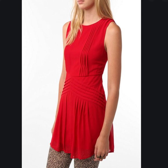 UO Coincidence & Chance Pleated Tea Dress - Picture 1 of 4